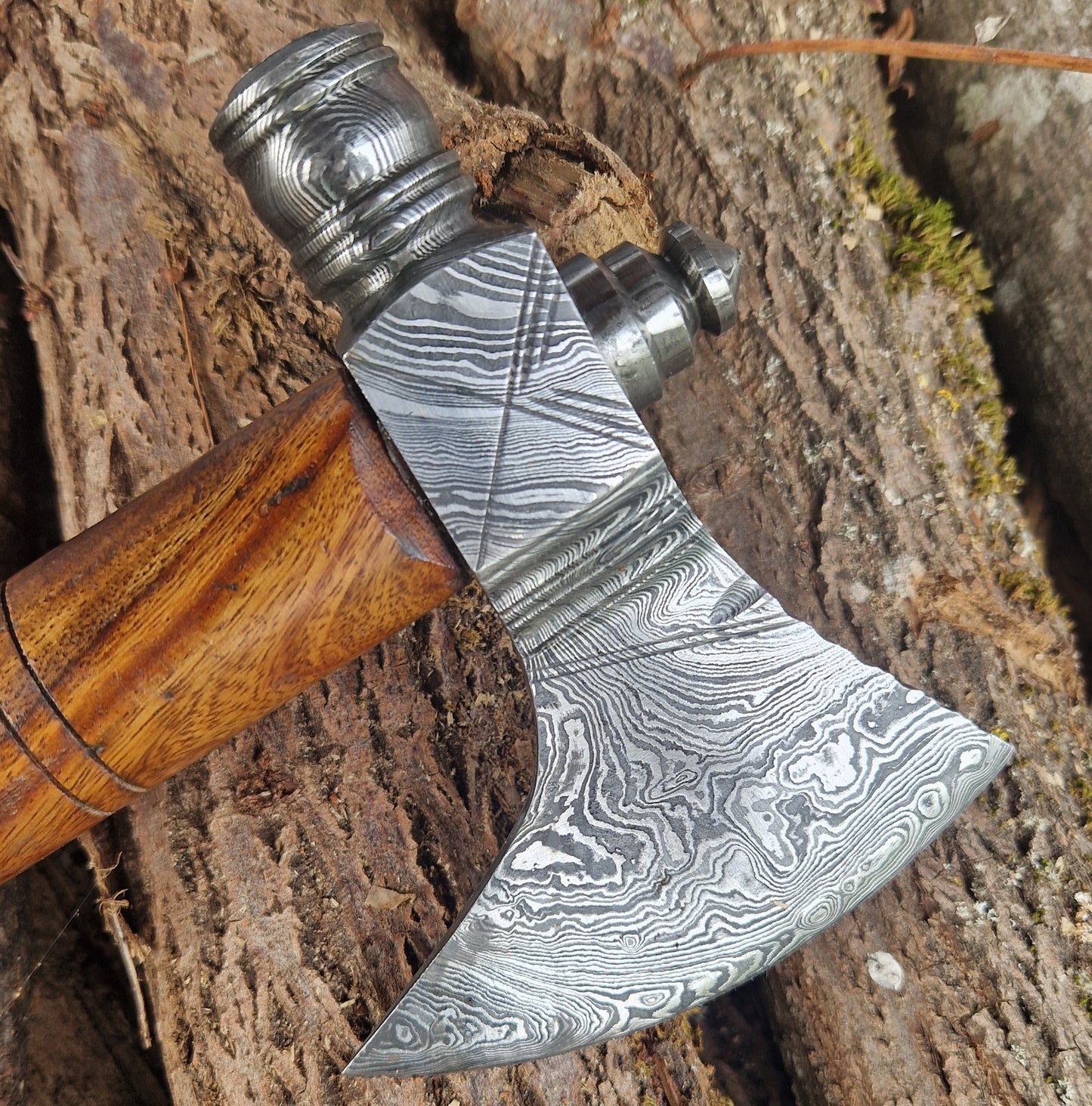 Tomahawk Damast Axt